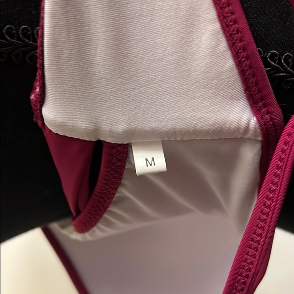 Women's Medium Swim Elegant Pink Top - Picture 2 of 7